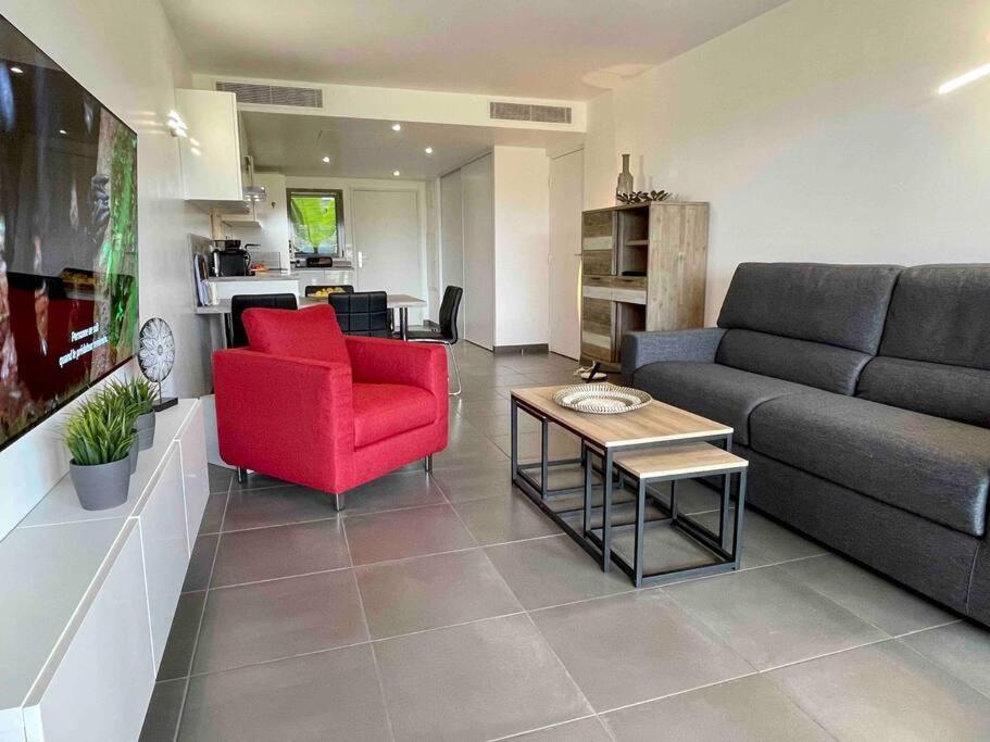 Superbe Appartement, Piscine, Vue Mer Et Montagnes Антиб Екстериор снимка