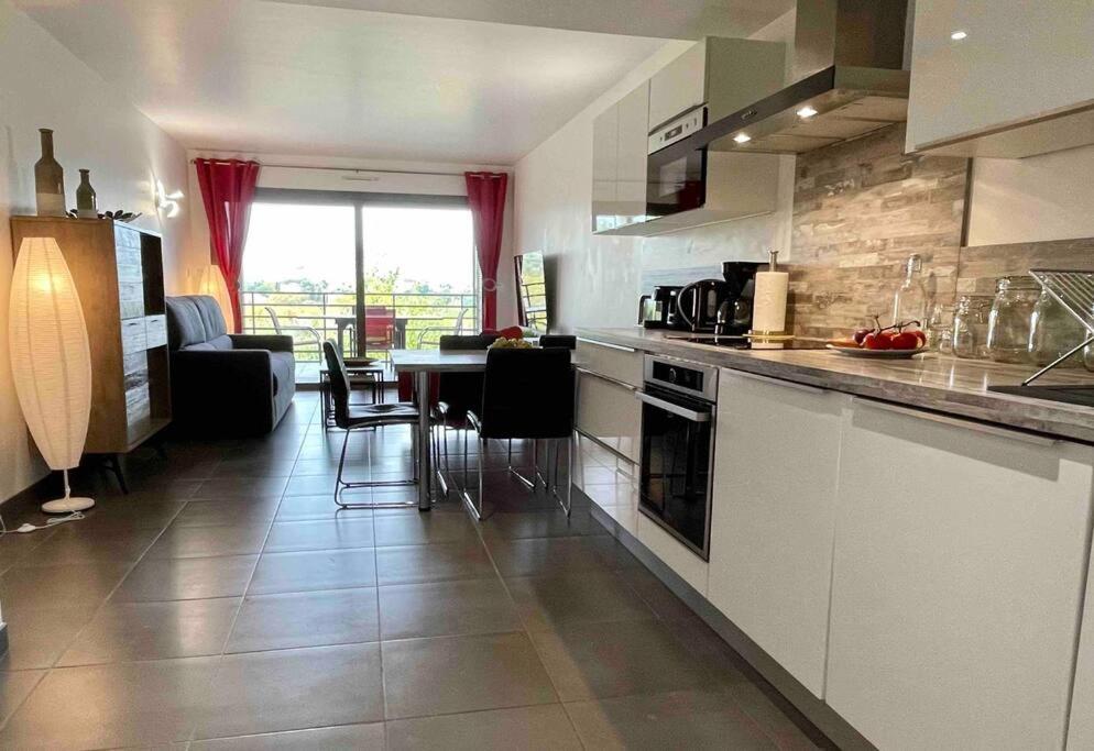 Superbe Appartement, Piscine, Vue Mer Et Montagnes Антиб Екстериор снимка