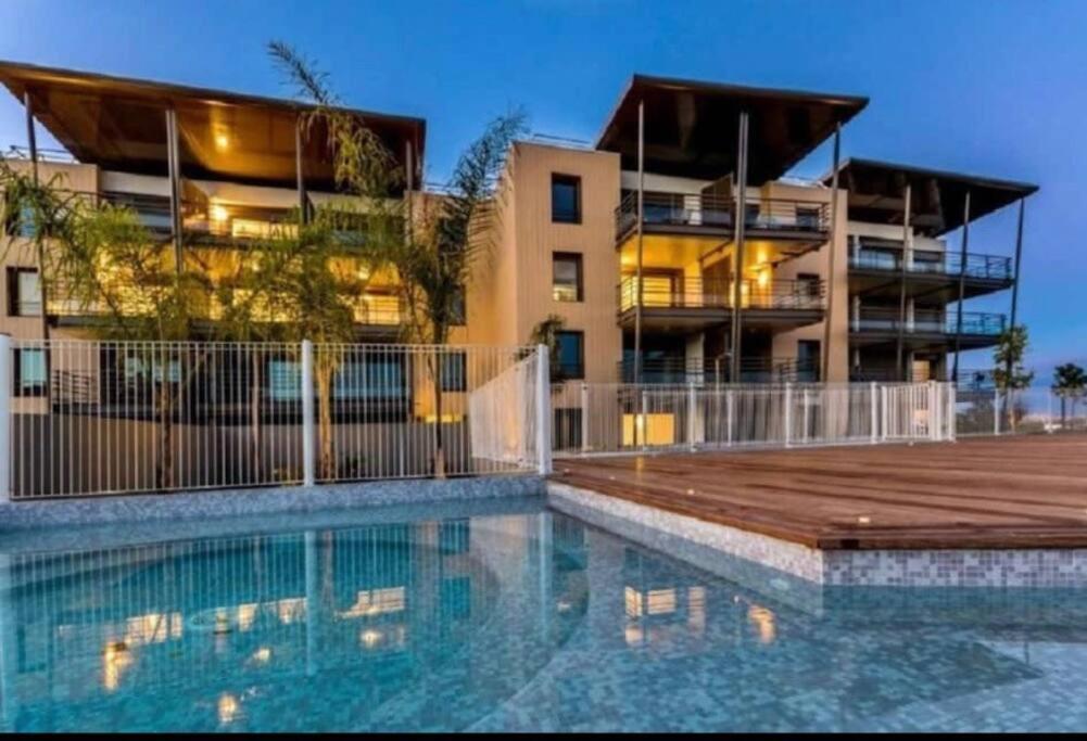 Superbe Appartement, Piscine, Vue Mer Et Montagnes Антиб Екстериор снимка